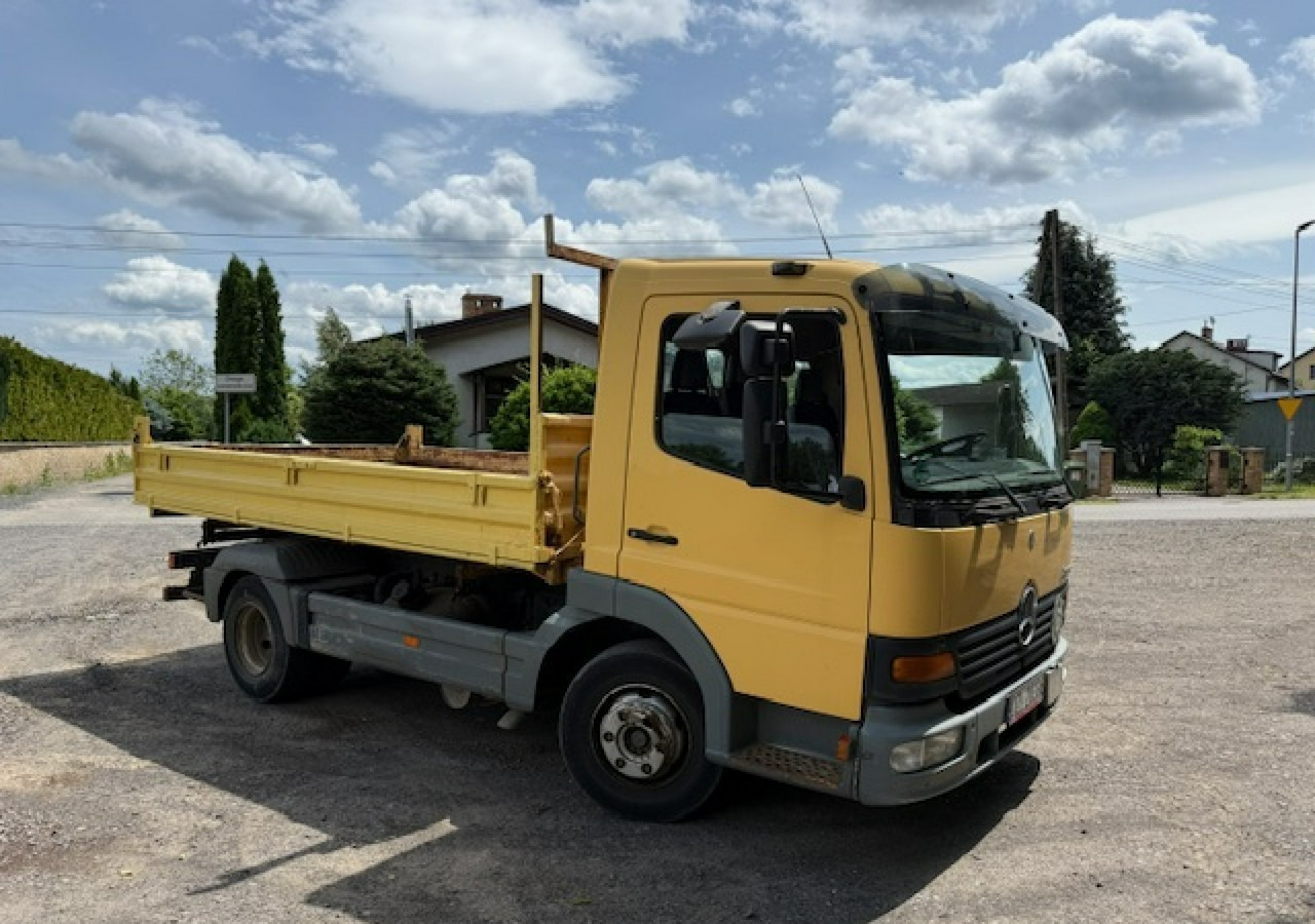 Mercedes-Benz Atego 3 stronna wywrotka * mały przebieg* - Самосвал камион: снимка 4 Mercedes-Benz Atego 3 stronna wywrotka * mały przebieg* - Самосвал камион: снимка 4
