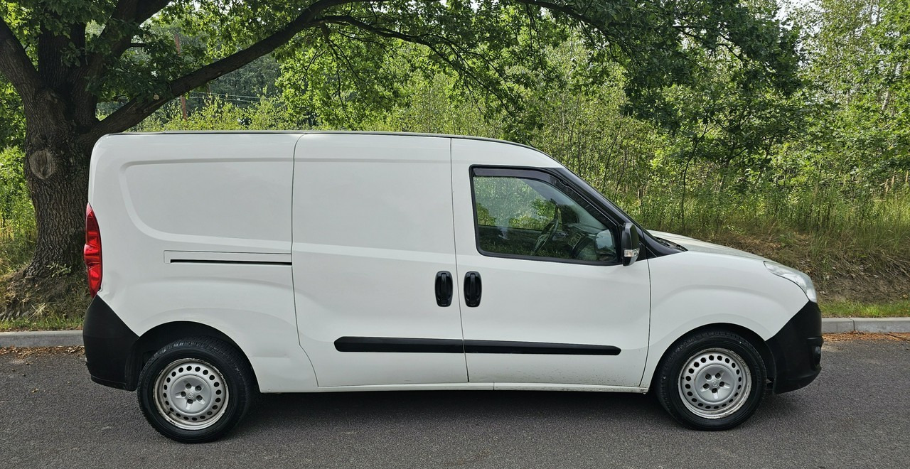 Opel Combo krajowy * jeden właściciel *wersja long* - Товарен бус: снимка 3 Opel Combo krajowy * jeden właściciel *wersja long* - Товарен бус: снимка 3