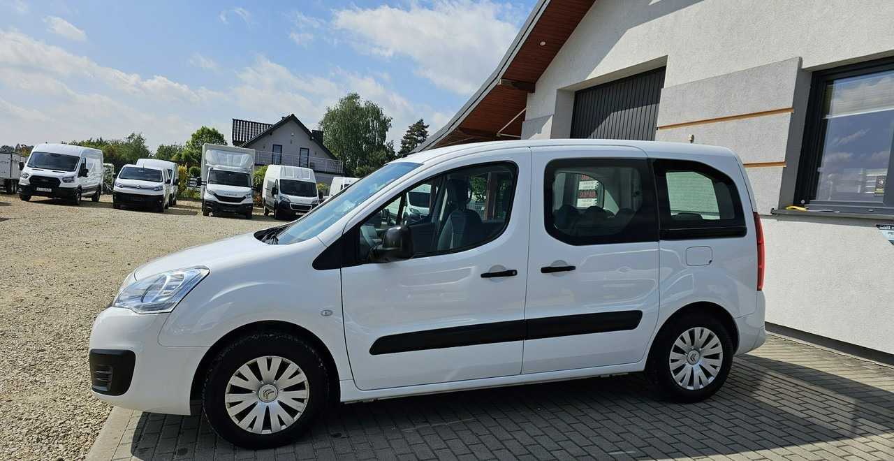 Peugeot Partner II 5 -osobowy - Лек автомобил: снимка 5 Peugeot Partner II 5 -osobowy - Лек автомобил: снимка 5