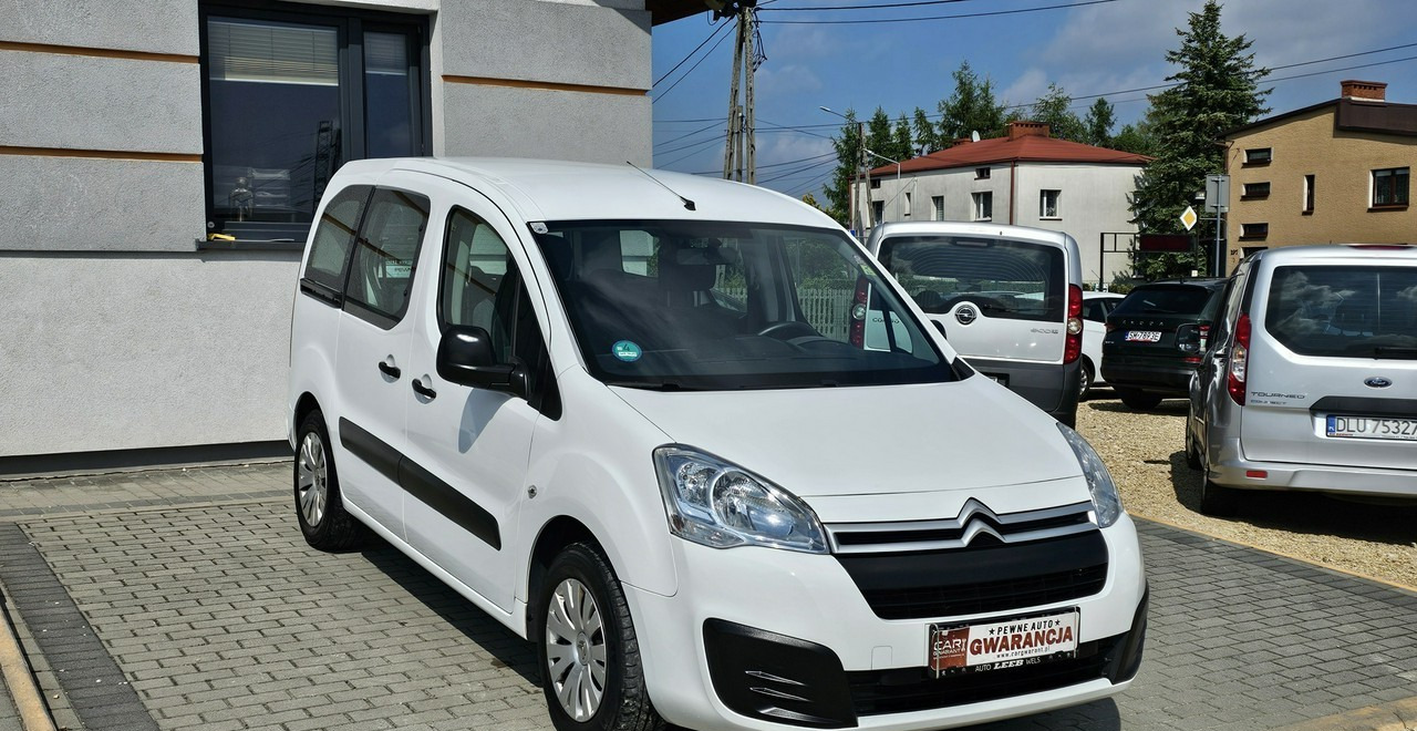 Peugeot Partner II 5 -osobowy - Лек автомобил: снимка 2 Peugeot Partner II 5 -osobowy - Лек автомобил: снимка 2