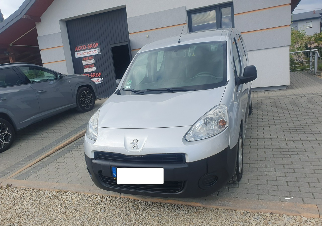 Peugeot Partner long *2 lub 5 osobowy *klima* gruau* - Товарен бус: снимка 3 Peugeot Partner long *2 lub 5 osobowy *klima* gruau* - Товарен бус: снимка 3