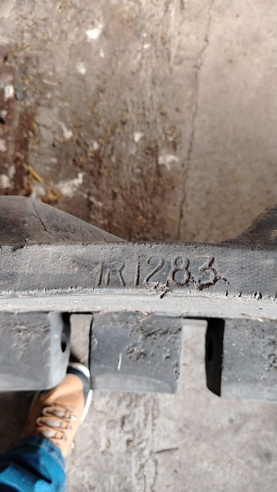 Camso IR1283 or 630-2501 - Гумени/ Метални вериги за Верижен трактор: снимка 3 Camso IR1283 or 630-2501 - Гумени/ Метални вериги за Верижен трактор: снимка 3