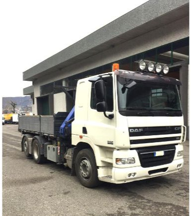 Daf CF85cf85.410 - Самосвал камион, Камион с кран: снимка 1 Daf CF85cf85.410 - Самосвал камион, Камион с кран: снимка 1