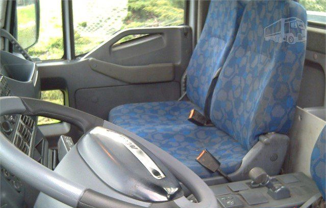 Iveco EUROCARGOeurocargo 160e25 - Бордови камион, Камион с кран: снимка 4 Iveco EUROCARGOeurocargo 160e25 - Бордови камион, Камион с кран: снимка 4