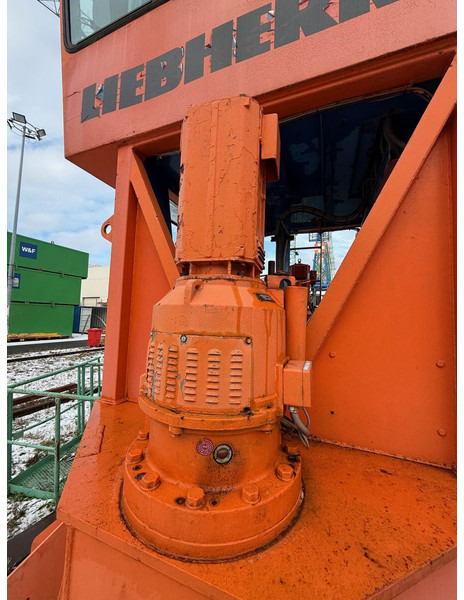 Liebherr 112EC-H8/120 1993yom x3 units - Кулокран: снимка 5 Liebherr 112EC-H8/120 1993yom x3 units - Кулокран: снимка 5