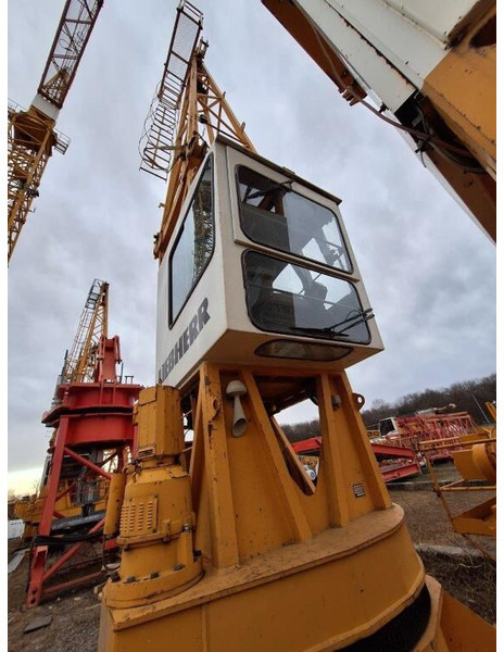 Liebherr 140EC-H6 45m jib - Кулокран: снимка 3 Liebherr 140EC-H6 45m jib - Кулокран: снимка 3