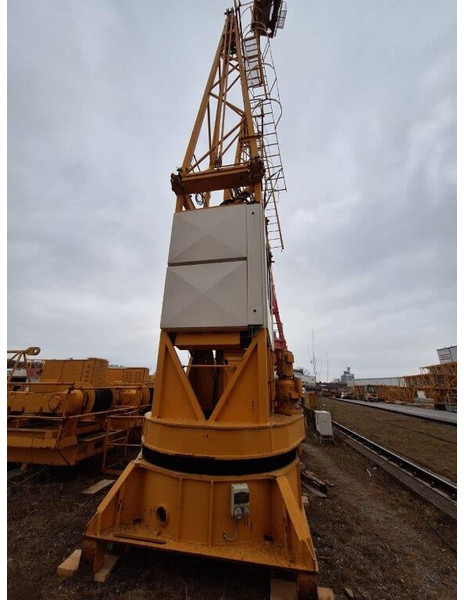 Liebherr 140EC-H6 45m jib - Кулокран: снимка 2 Liebherr 140EC-H6 45m jib - Кулокран: снимка 2