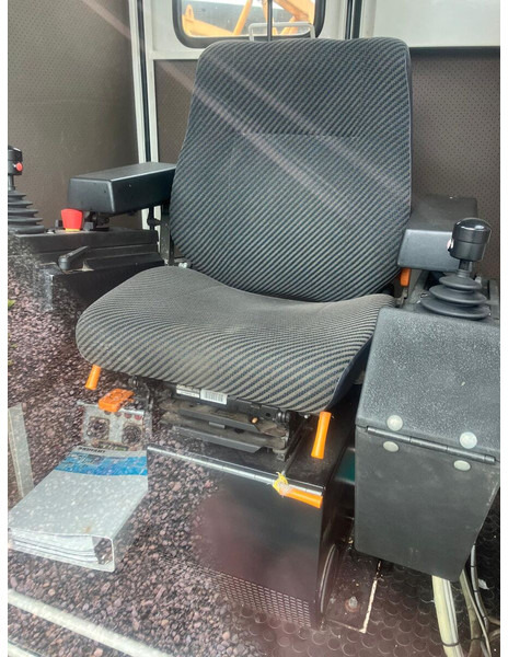 Liebherr 85EC-B 2012yom - Кулокран: снимка 4 Liebherr 85EC-B 2012yom - Кулокран: снимка 4