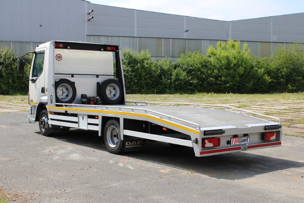 DAF FA LF 45.130 ODTAHOVÉ VOZIDLO - Камион пътна помощ: снимка 4 DAF FA LF 45.130 ODTAHOVÉ VOZIDLO - Камион пътна помощ: снимка 4