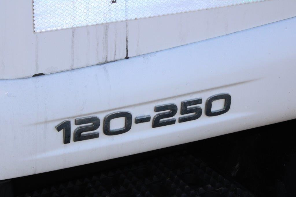 Iveco Eurocargo 120E250 - Камион с брезент: снимка 4 Iveco Eurocargo 120E250 - Камион с брезент: снимка 4