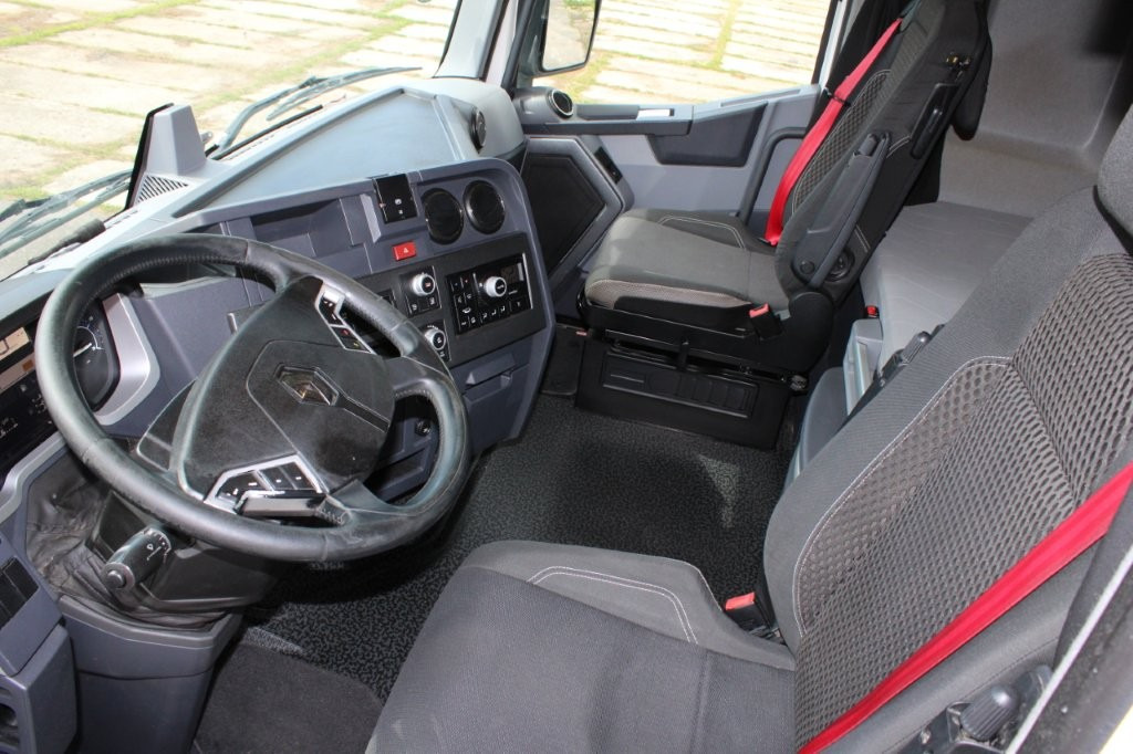 Влекач Renault T 480: снимка 6