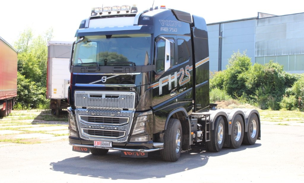 Volvo FH16 750 EURO 6, RETARDER, HYDRAULIKA - Влекач: снимка 2 Volvo FH16 750 EURO 6, RETARDER, HYDRAULIKA - Влекач: снимка 2