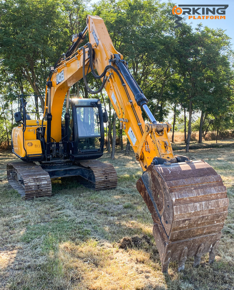 JCB JS131LC - Багер: снимка 3 JCB JS131LC - Багер: снимка 3
