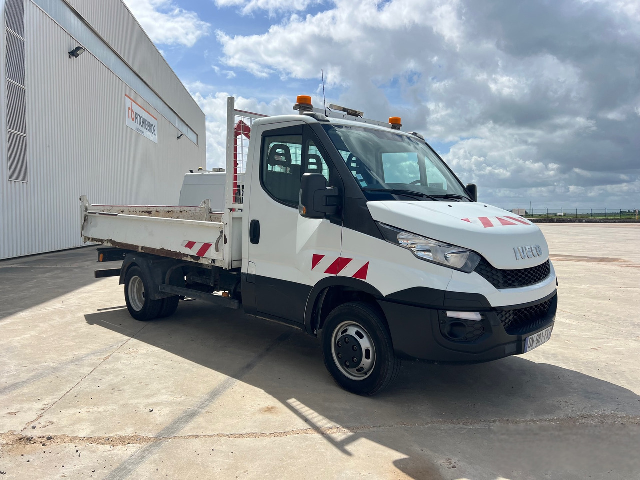 IVECO DAILY 35-130 - Бус самосвал: снимка 5 IVECO DAILY 35-130 - Бус самосвал: снимка 5