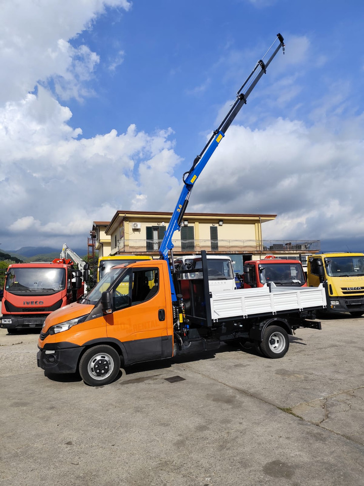 IVECO DAILY 35-140 - Камион с кран: снимка 4 IVECO DAILY 35-140 - Камион с кран: снимка 4