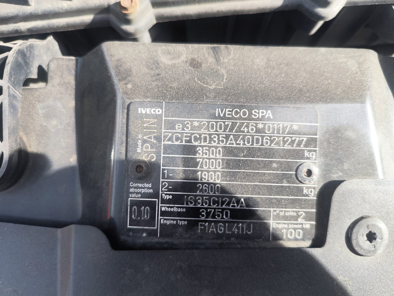 IVECO DAILY 35-140 - Камион с кран: снимка 3 IVECO DAILY 35-140 - Камион с кран: снимка 3