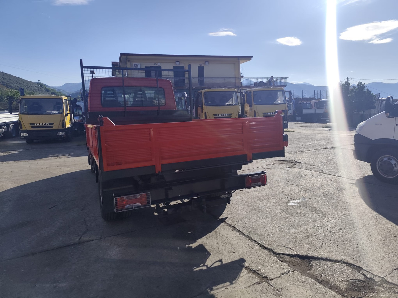 Бус самосвал IVECO DAILY 35C13: снимка 13