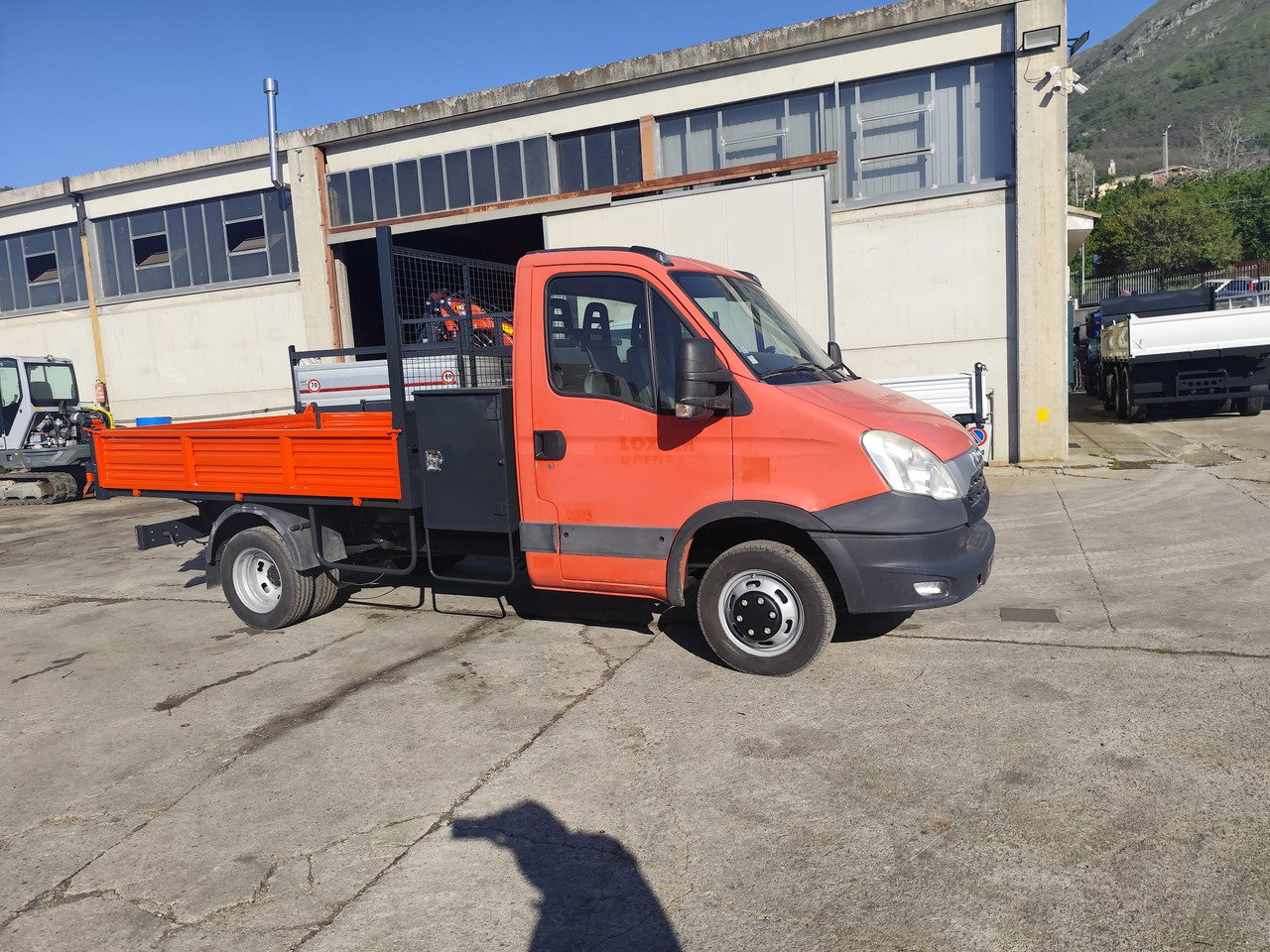 Бус самосвал IVECO DAILY 35C13: снимка 33