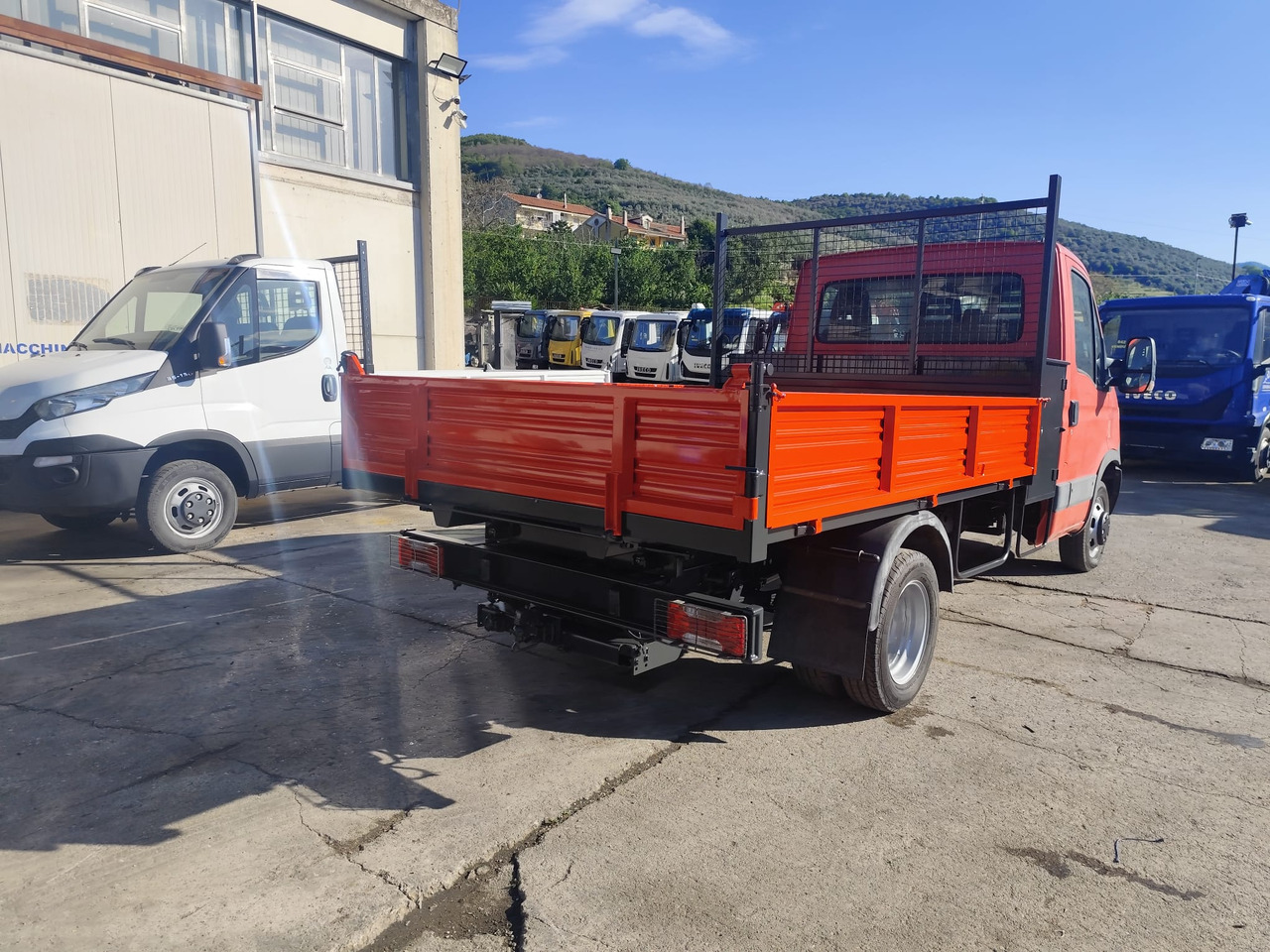 Бус самосвал IVECO DAILY 35C13: снимка 16