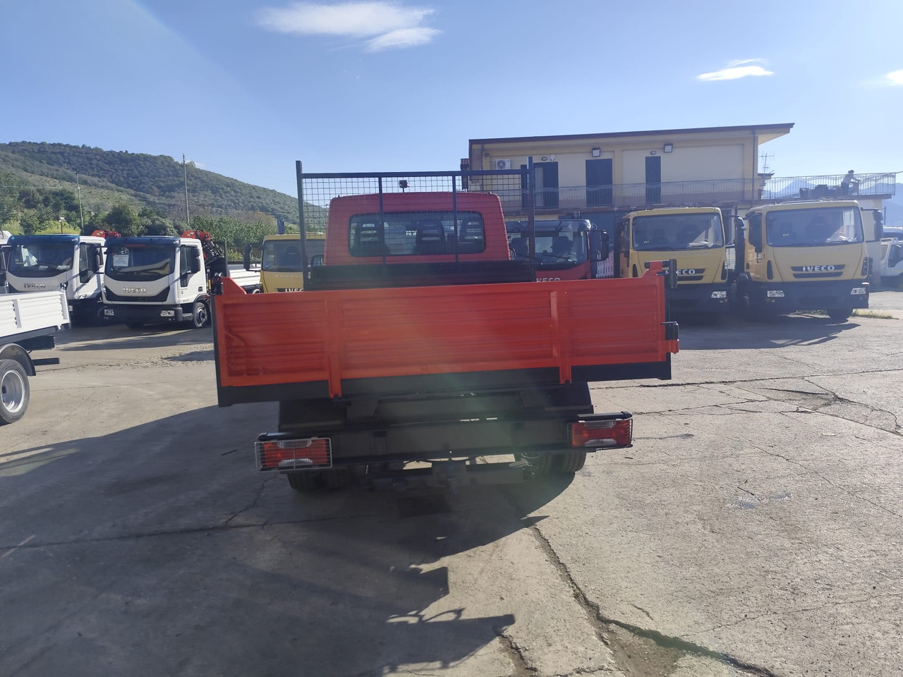 Бус самосвал IVECO DAILY 35C13: снимка 14