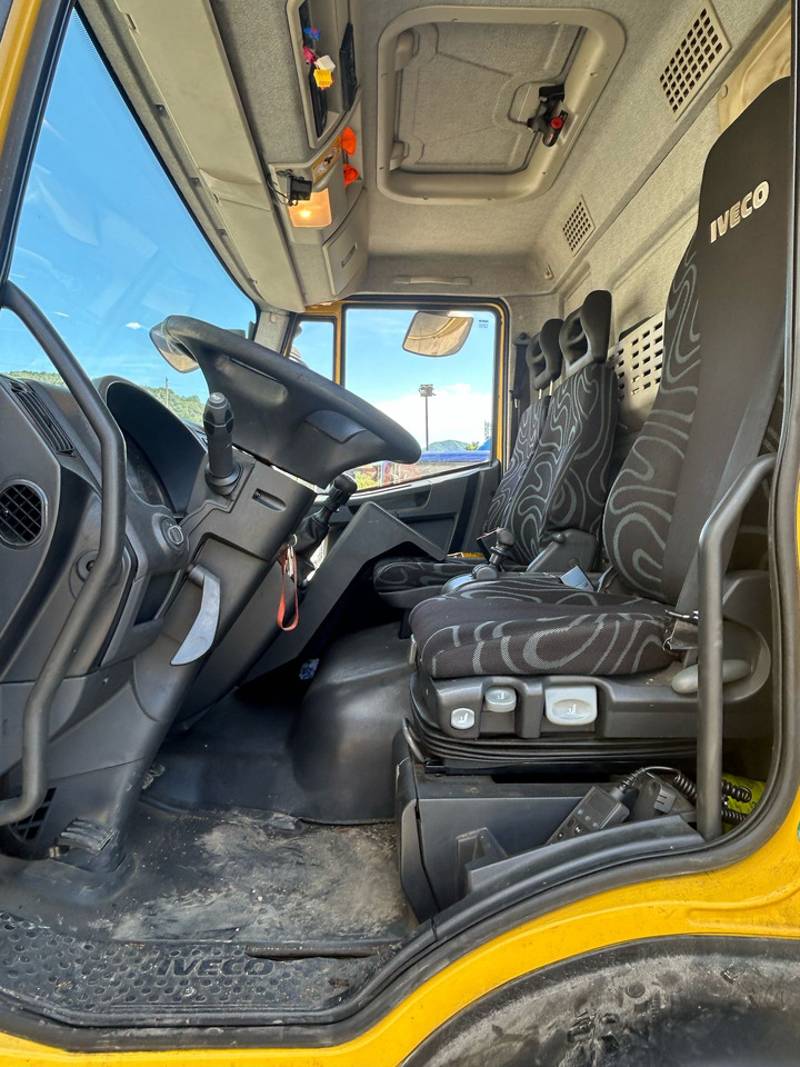 IVECO EUROCARGO 120E28P - Шаси кабина: снимка 2 IVECO EUROCARGO 120E28P - Шаси кабина: снимка 2