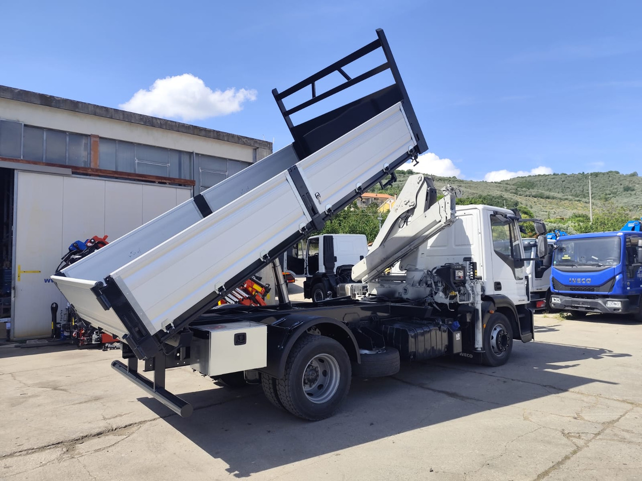 Лизинг на IVECO EUROCARGO 140-250 IVECO EUROCARGO 140-250: снимка 27 Лизинг на IVECO EUROCARGO 140-250 IVECO EUROCARGO 140-250: снимка 27