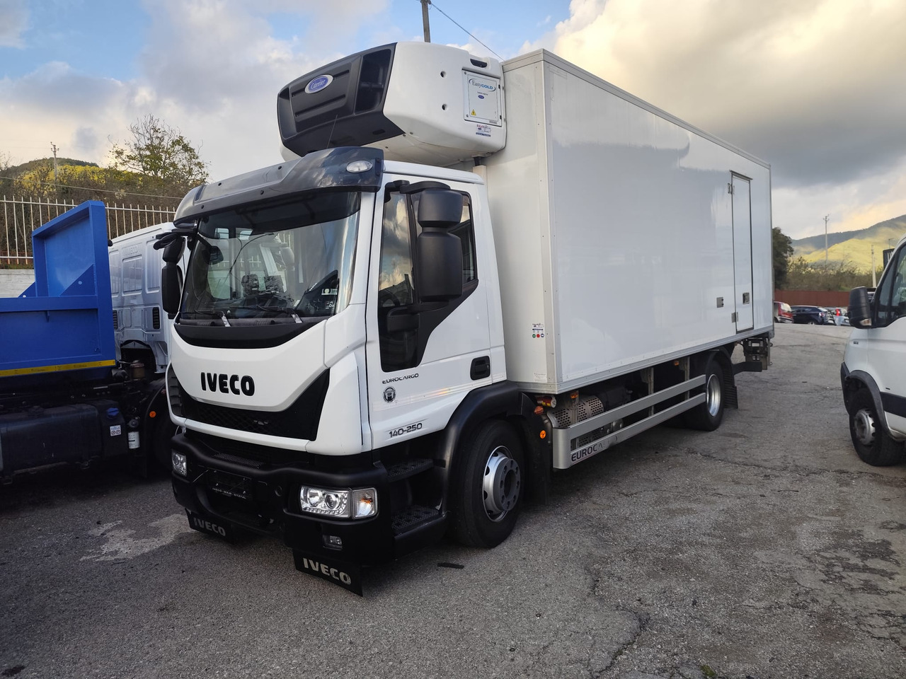 IVECO EUROCARGO 140-250 - Шаси кабина: снимка 2 IVECO EUROCARGO 140-250 - Шаси кабина: снимка 2