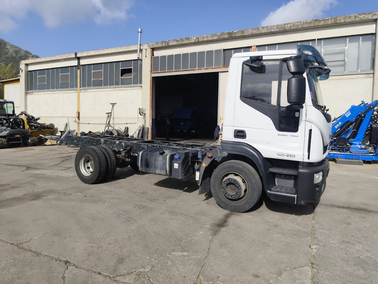 IVECO EUROCARGO 140-250 - Шаси кабина: снимка 5 IVECO EUROCARGO 140-250 - Шаси кабина: снимка 5
