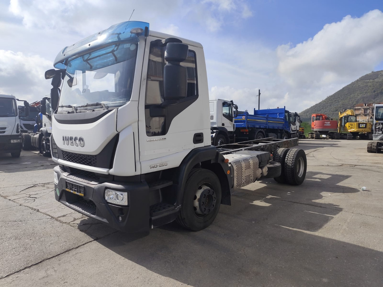 IVECO EUROCARGO 140-250 - Шаси кабина: снимка 1 IVECO EUROCARGO 140-250 - Шаси кабина: снимка 1