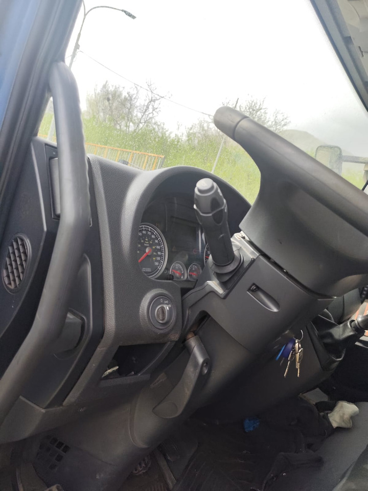 IVECO EUROCARGO 140E25 - Шаси кабина: снимка 2 IVECO EUROCARGO 140E25 - Шаси кабина: снимка 2