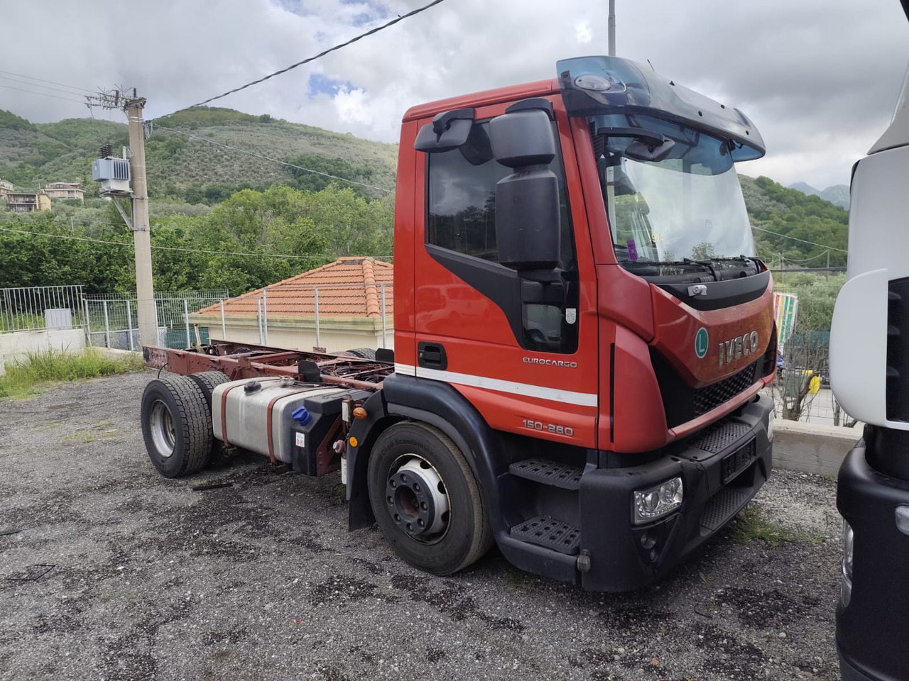 IVECO EUROCARGO 150-280 - Шаси кабина: снимка 1 IVECO EUROCARGO 150-280 - Шаси кабина: снимка 1