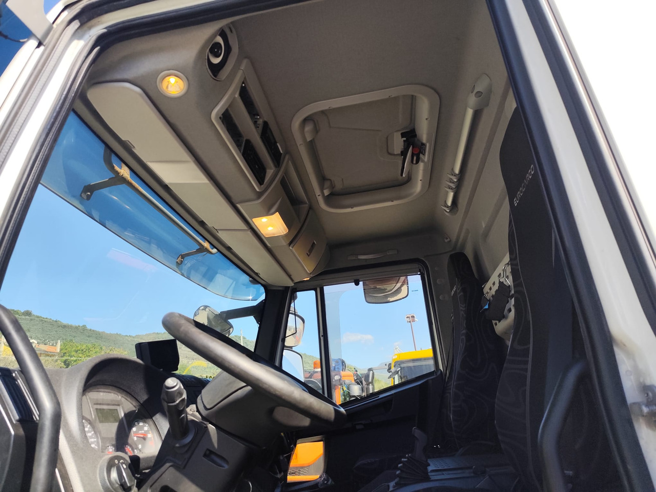 IVECO EUROCARGO 160-280 - Самосвал камион, Камион с кран: снимка 5 IVECO EUROCARGO 160-280 - Самосвал камион, Камион с кран: снимка 5