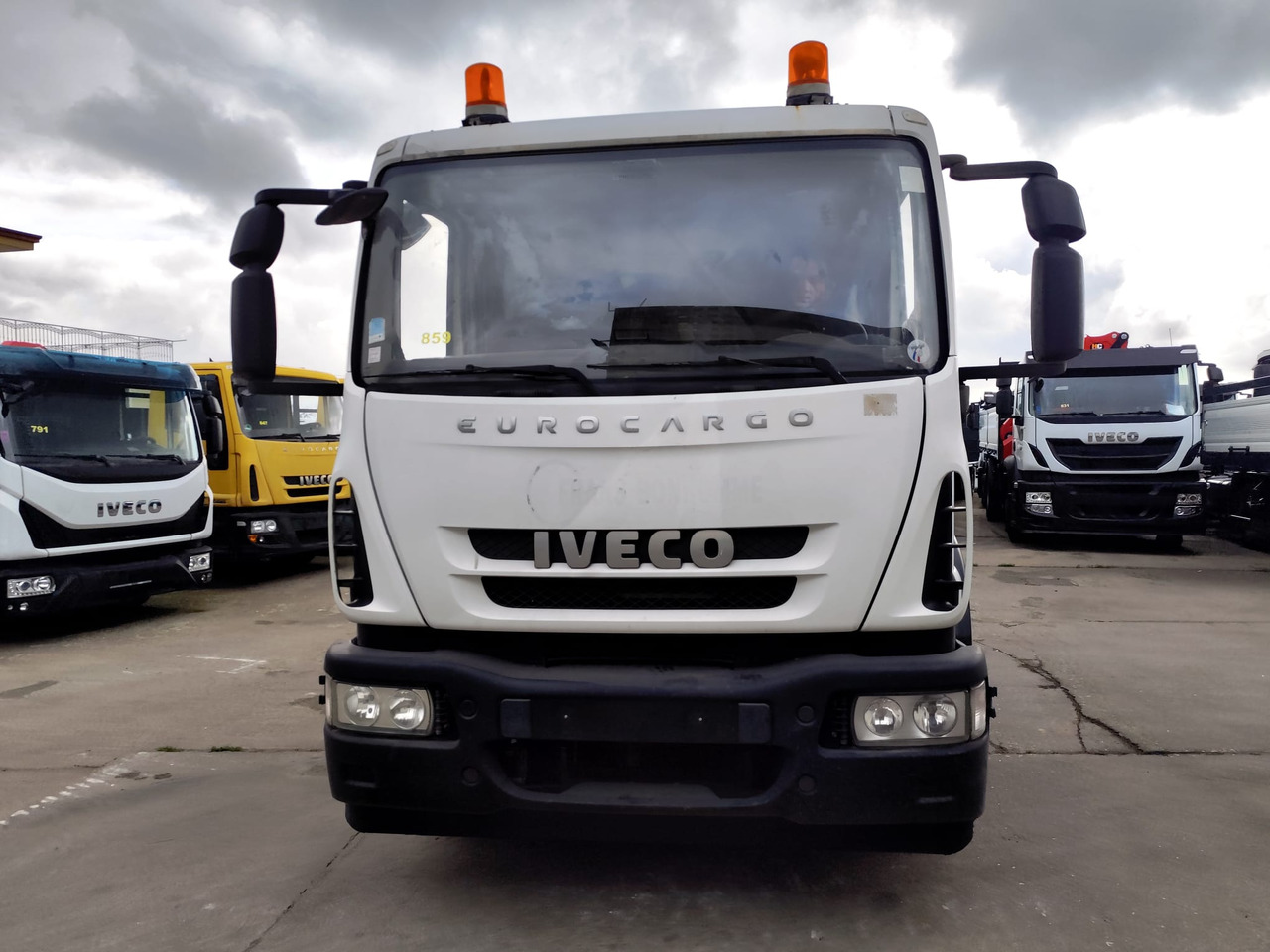 Камион с кран IVECO EUROCARGO 160E28: снимка 32