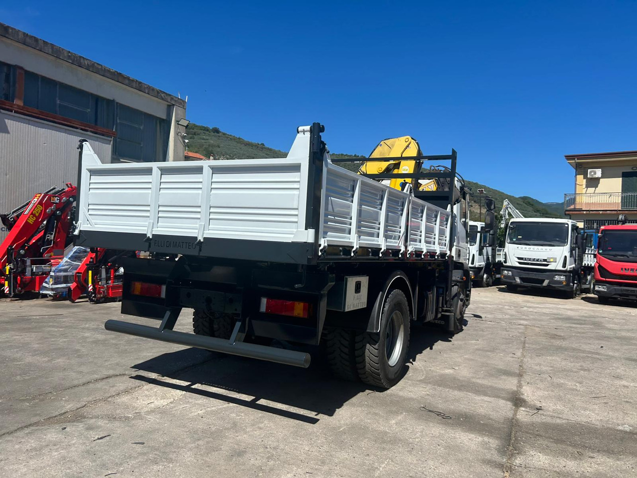 Камион с кран IVECO EUROCARGO 160E28: снимка 6