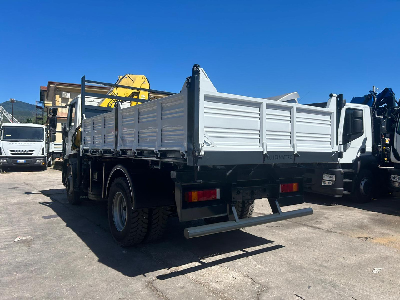 Камион с кран IVECO EUROCARGO 160E28: снимка 12