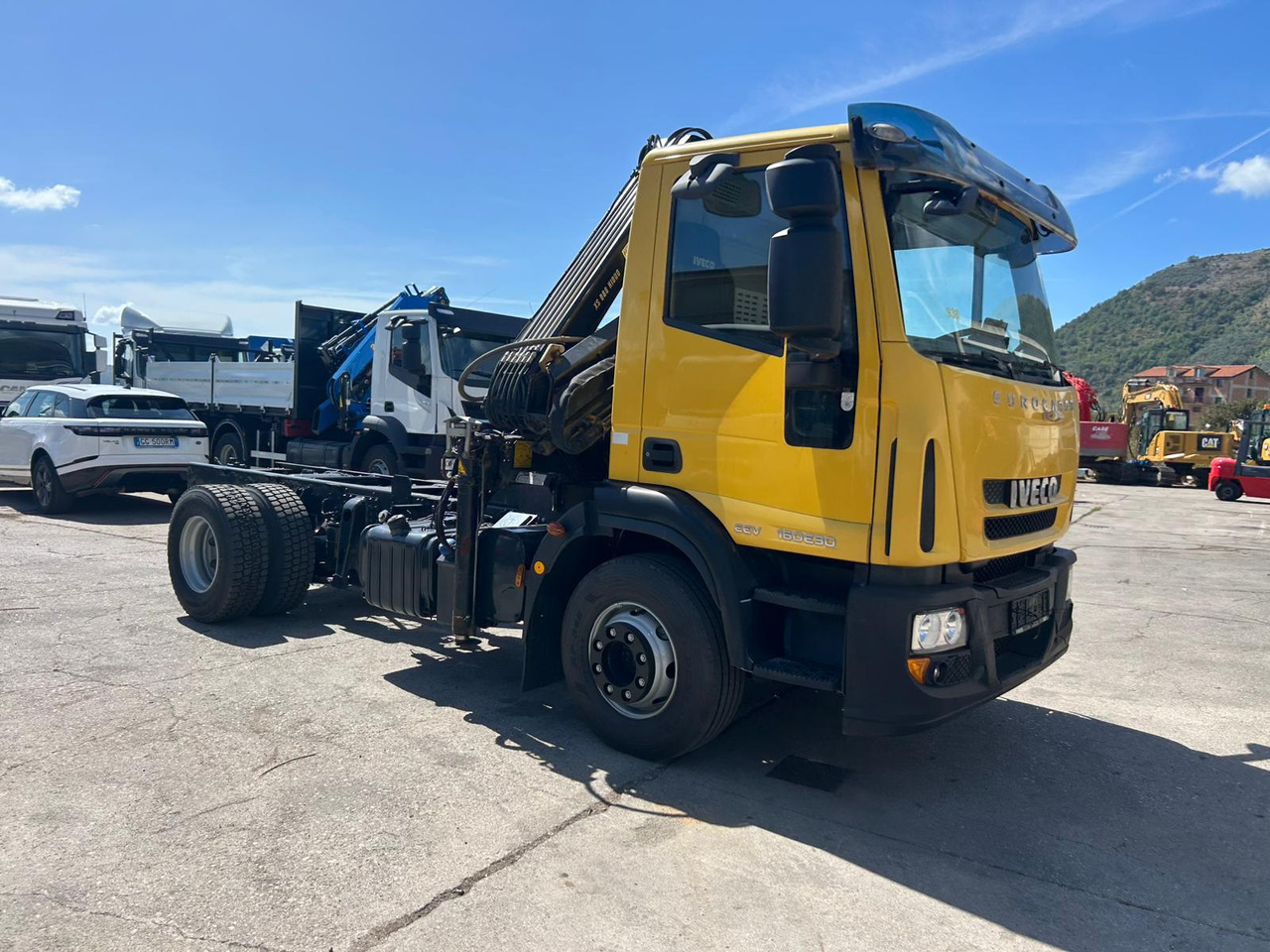 Камион с кран IVECO EUROCARGO 160E30: снимка 11