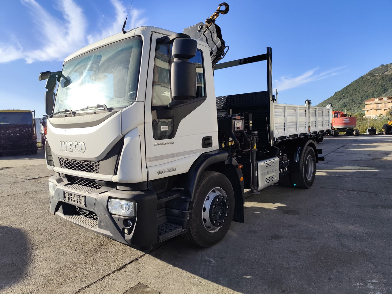 IVECO EUROCARGO 180-250 - Камион с кран, Камион с кран: снимка 5 IVECO EUROCARGO 180-250 - Камион с кран, Камион с кран: снимка 5