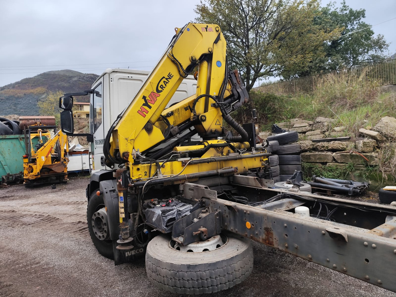 IVECO EUROCARGO 180E25 - Камион с кран, Камион с кран: снимка 2 IVECO EUROCARGO 180E25 - Камион с кран, Камион с кран: снимка 2