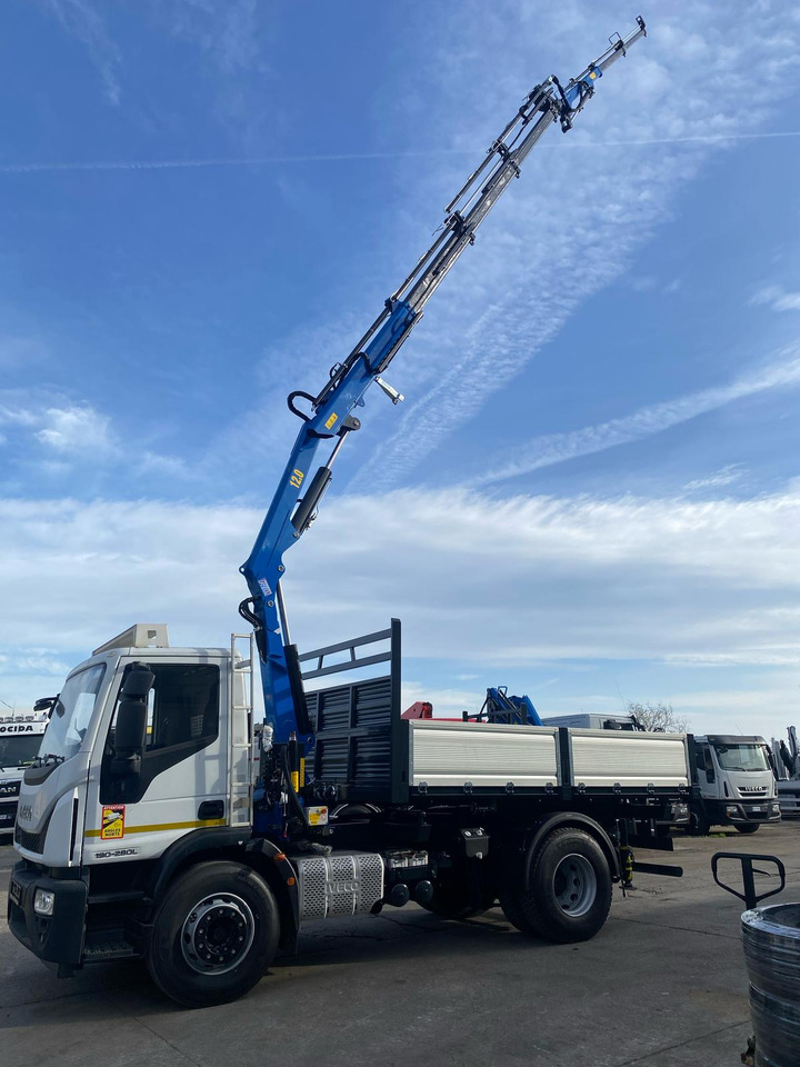 IVECO EUROCARGO 190EL28 - Камион с кран: снимка 4 IVECO EUROCARGO 190EL28 - Камион с кран: снимка 4