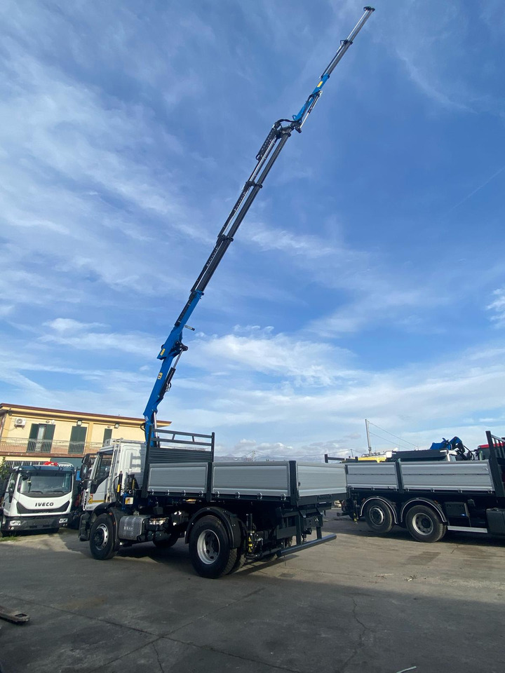 IVECO EUROCARGO 190EL28 - Камион с кран: снимка 2 IVECO EUROCARGO 190EL28 - Камион с кран: снимка 2