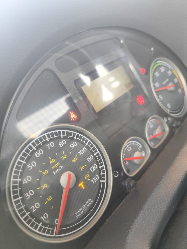 IVECO EUROCARGO 75E18 - Бордови камион: снимка 5 IVECO EUROCARGO 75E18 - Бордови камион: снимка 5