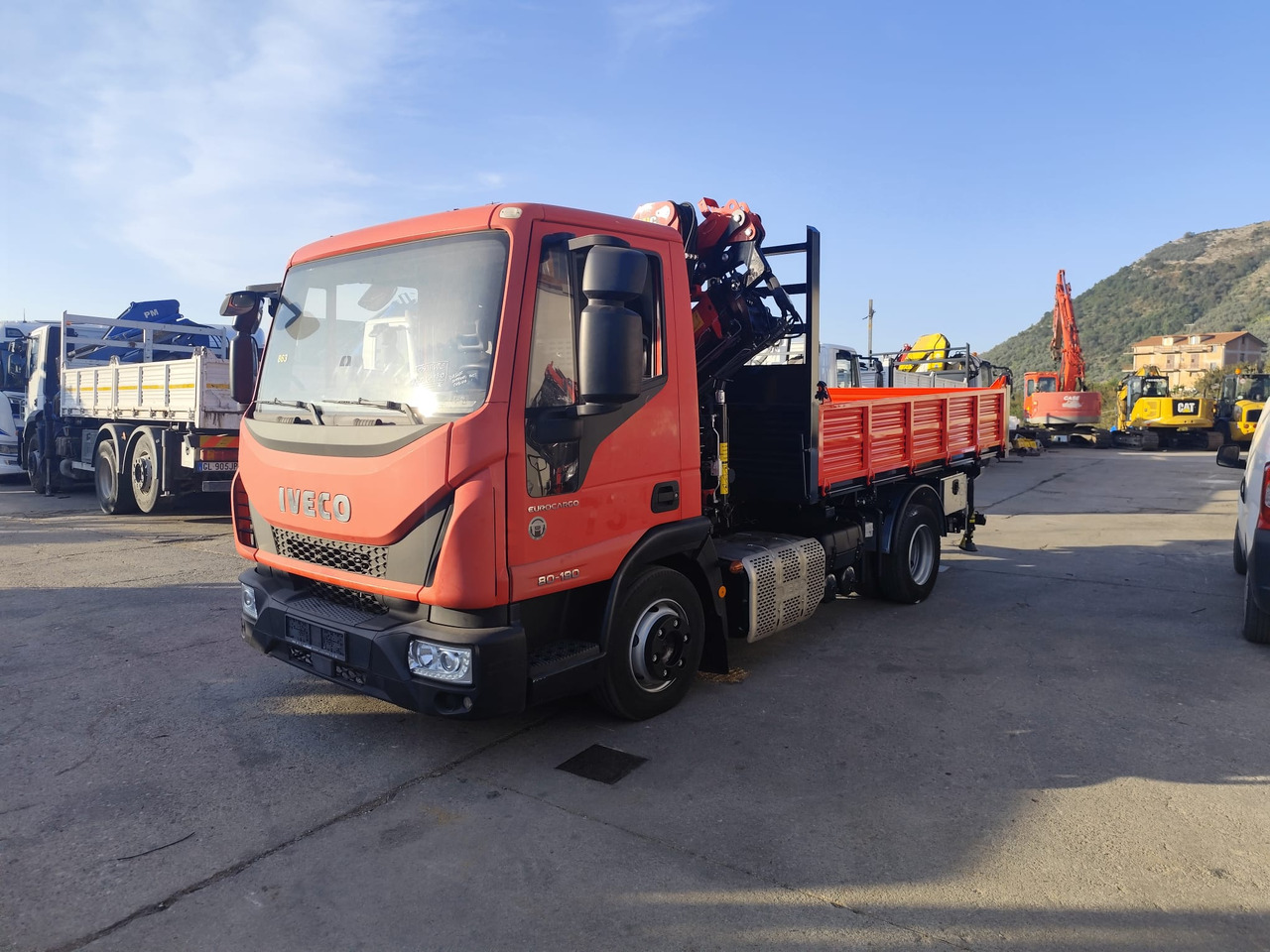 IVECO EUROCARGO 80-190 - Камион с кран: снимка 2 IVECO EUROCARGO 80-190 - Камион с кран: снимка 2