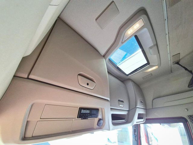 IVECO S-WAY AS260S48 Y - Шаси кабина: снимка 2 IVECO S-WAY AS260S48 Y - Шаси кабина: снимка 2