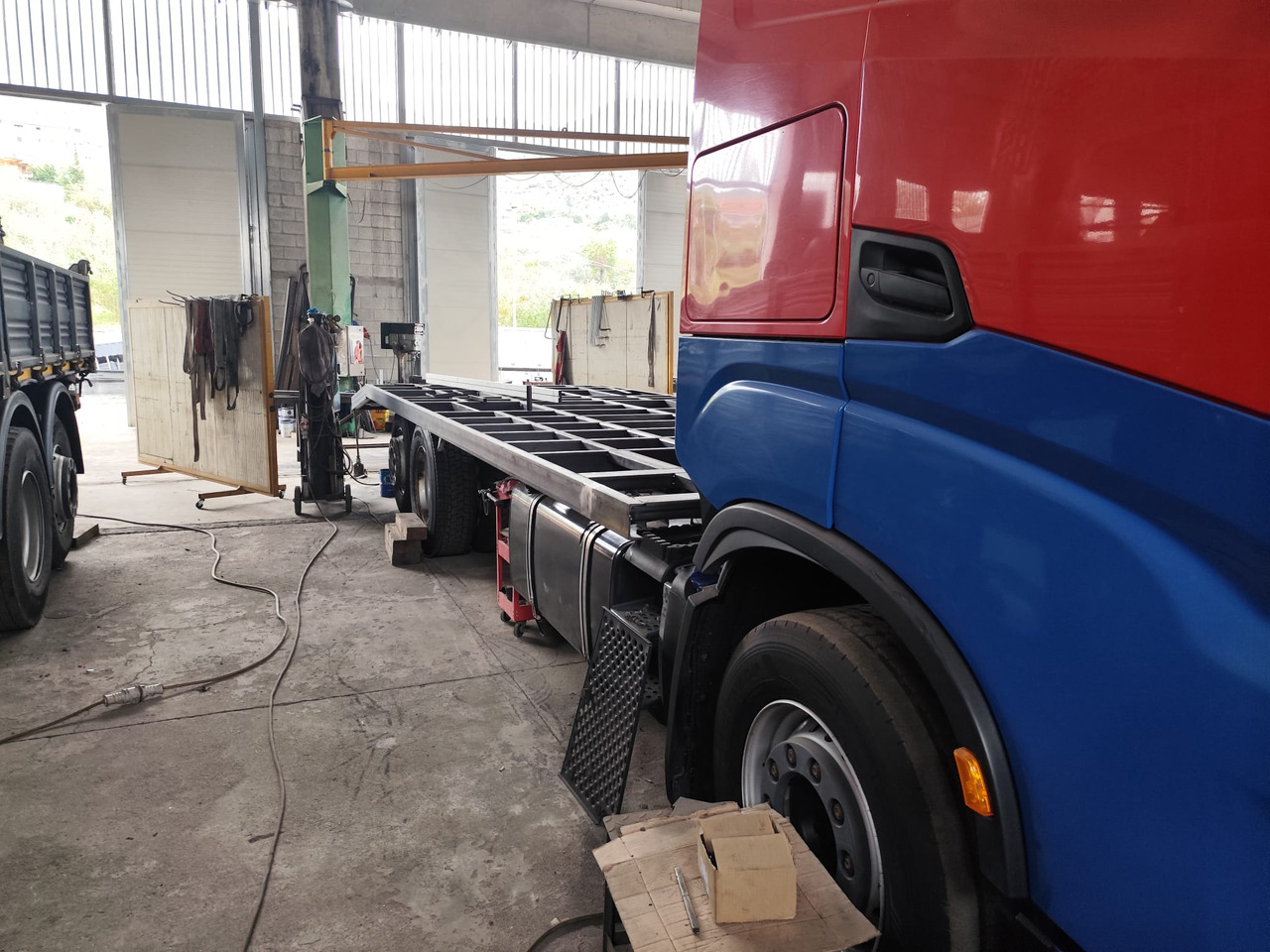IVECO S-WAY AS260S48 Y - Бордови камион: снимка 4 IVECO S-WAY AS260S48 Y - Бордови камион: снимка 4