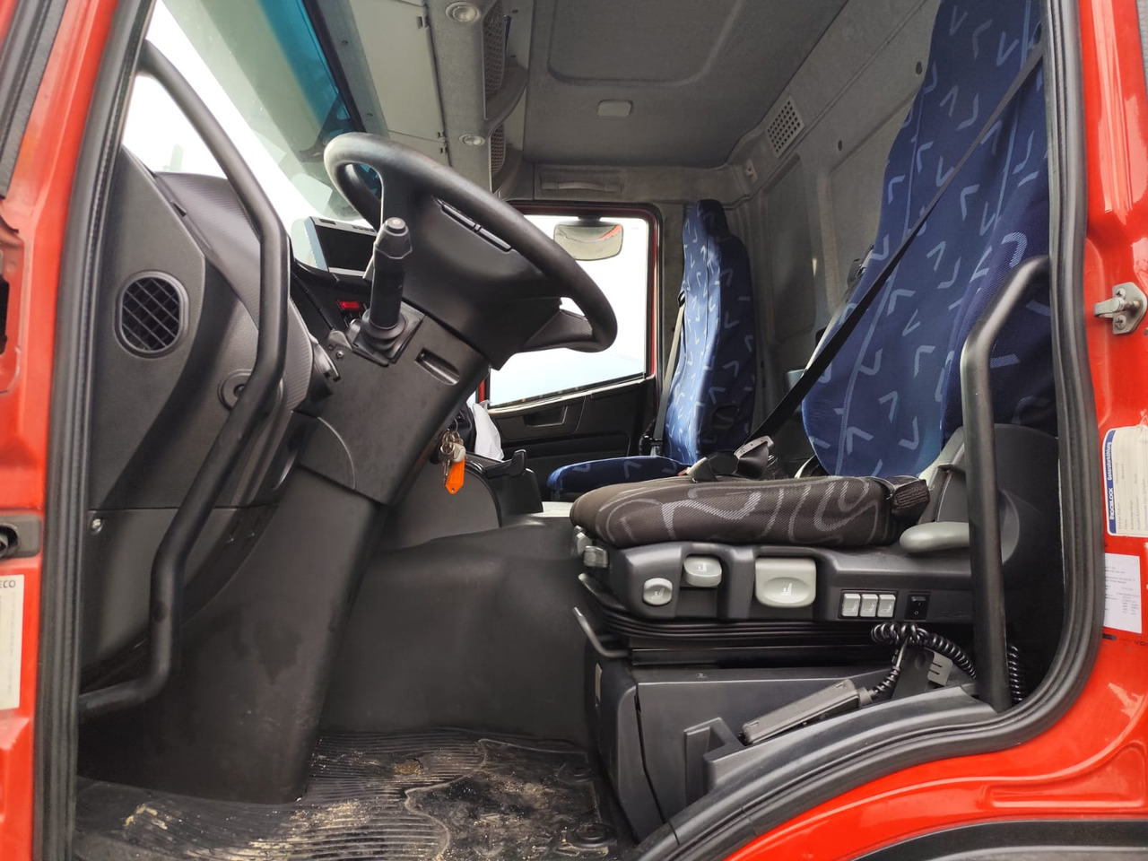 IVECO STRALIS 190S31 - Мултилифт с кука камион: снимка 3 IVECO STRALIS 190S31 - Мултилифт с кука камион: снимка 3