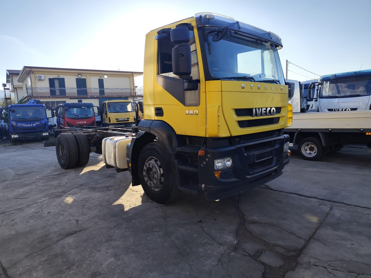 IVECO STRALIS 190S36 - Шаси кабина: снимка 1 IVECO STRALIS 190S36 - Шаси кабина: снимка 1