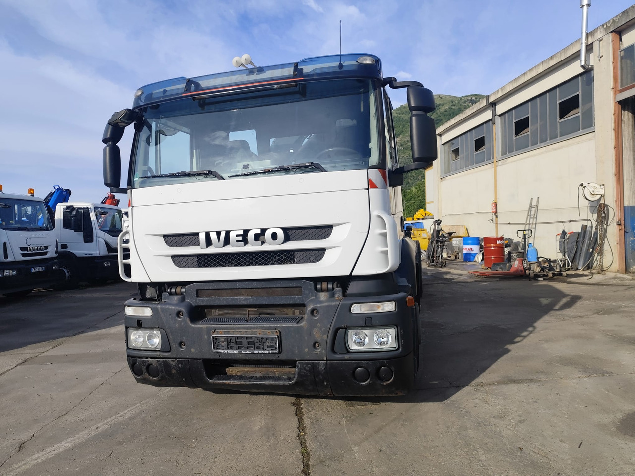 IVECO STRALIS 260S45 - Камион с кран: снимка 4 IVECO STRALIS 260S45 - Камион с кран: снимка 4
