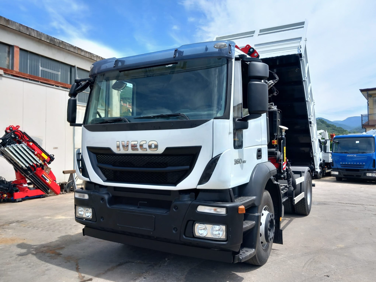 Камион с кран, Самосвал камион IVECO STRALIS AD 190S36: снимка 49 Камион с кран, Самосвал камион IVECO STRALIS AD 190S36: снимка 49