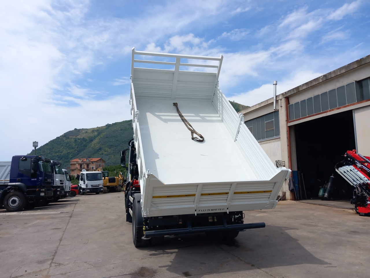 Камион с кран, Самосвал камион IVECO STRALIS AD 190S36: снимка 12 Камион с кран, Самосвал камион IVECO STRALIS AD 190S36: снимка 12