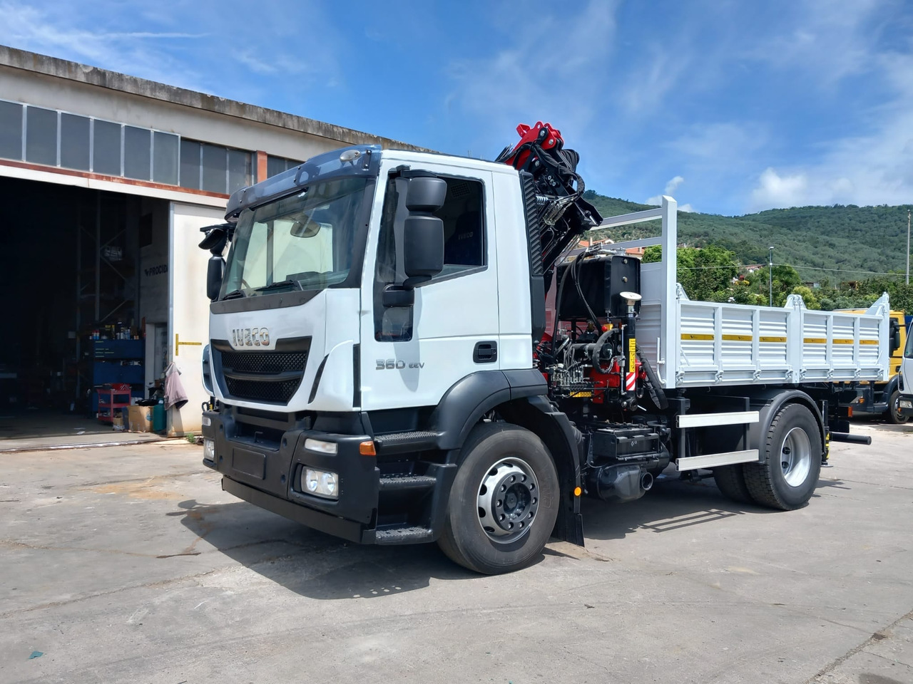 Камион с кран, Самосвал камион IVECO STRALIS AD 190S36: снимка 42 Камион с кран, Самосвал камион IVECO STRALIS AD 190S36: снимка 42